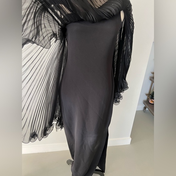 Marchesa Black Silk Gown - Picture 15 of 16